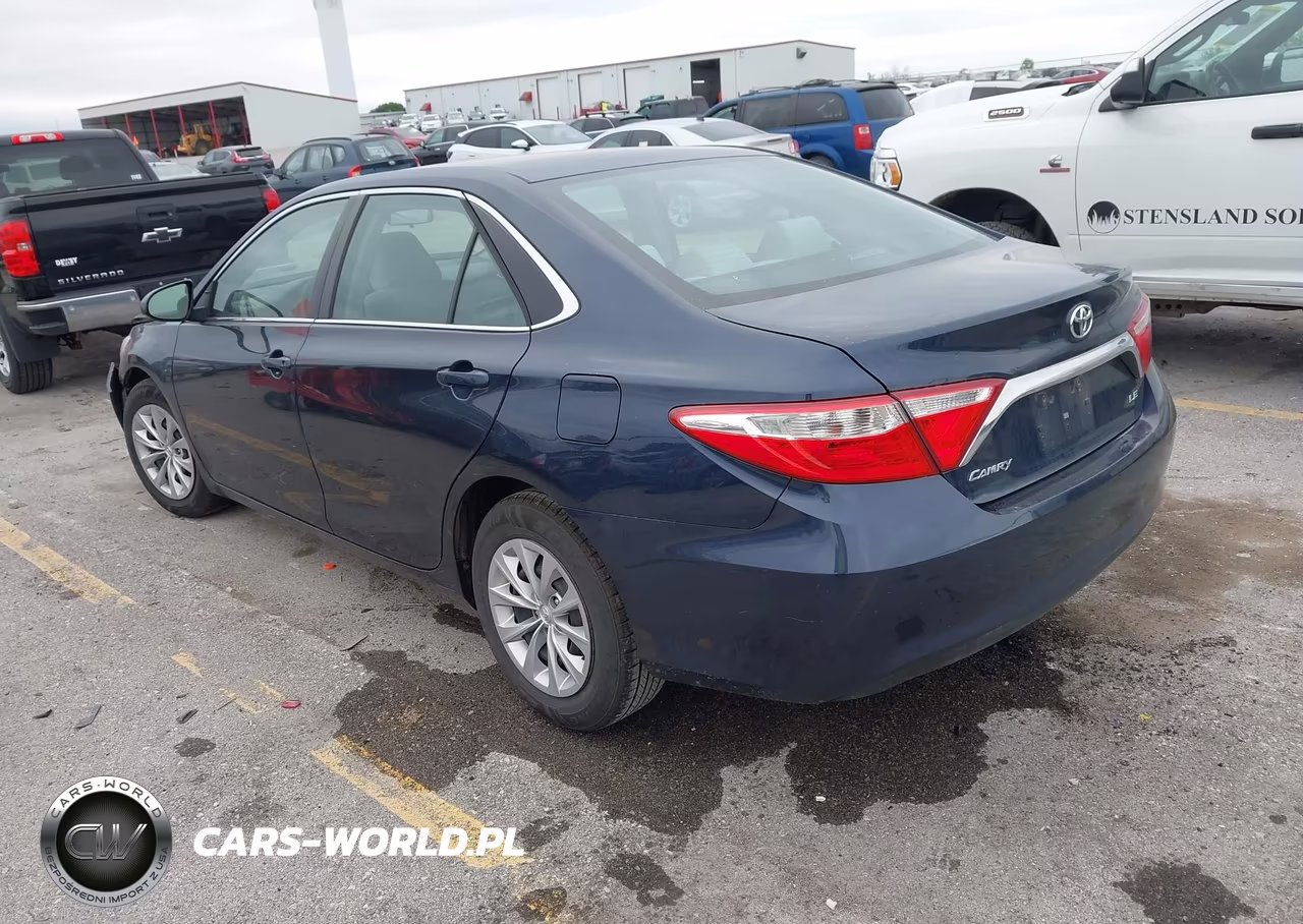 2017 Toyota Camry Le VIN:4T1BF1FKXHU808698 - 3