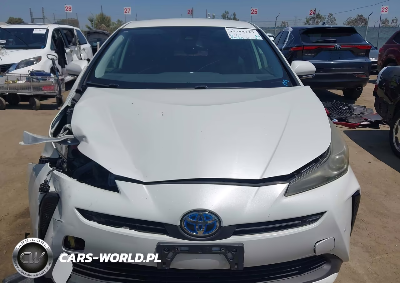 2019 Toyota Prius Le VIN:JTDKARFUXK3070255 - 13