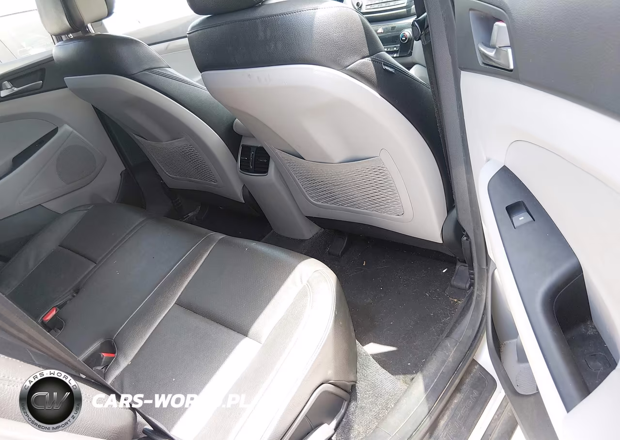 2017 Hyundai Tucson Value VIN:KM8J33A26HU579587 - 8