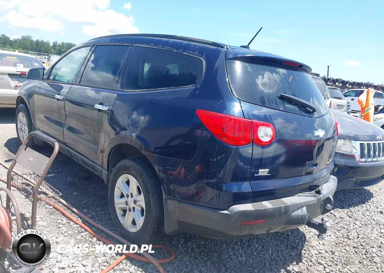 2012 Chevrolet Traverse Ls VIN:1GNKREED4CJ141411 - 3