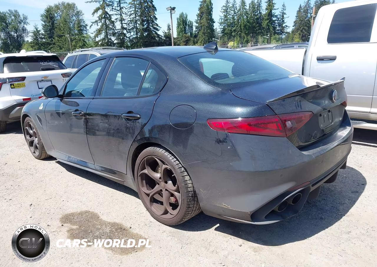 2023 Alfa Romeo Giulia Quadrifoglio Rwd VIN:ZARFAMEVXP7677163 - 3