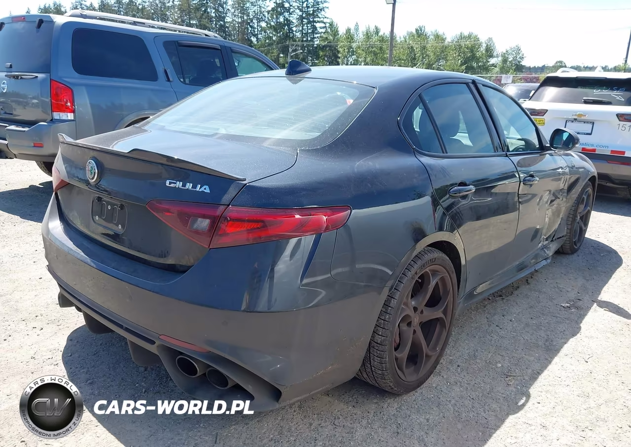2023 Alfa Romeo Giulia Quadrifoglio Rwd VIN:ZARFAMEVXP7677163 - 4