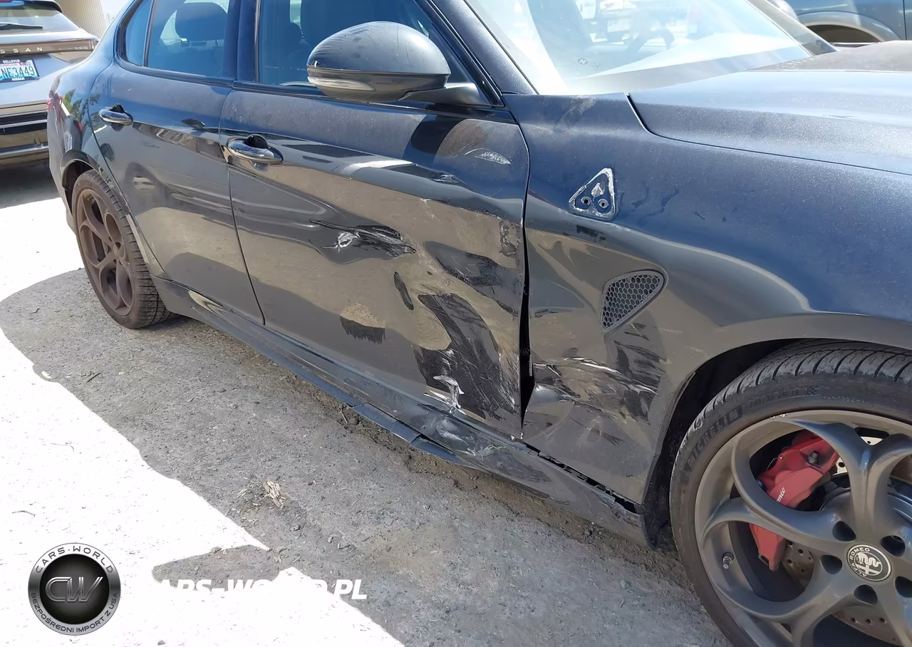 2023 Alfa Romeo Giulia Quadrifoglio Rwd VIN:ZARFAMEVXP7677163 - 6