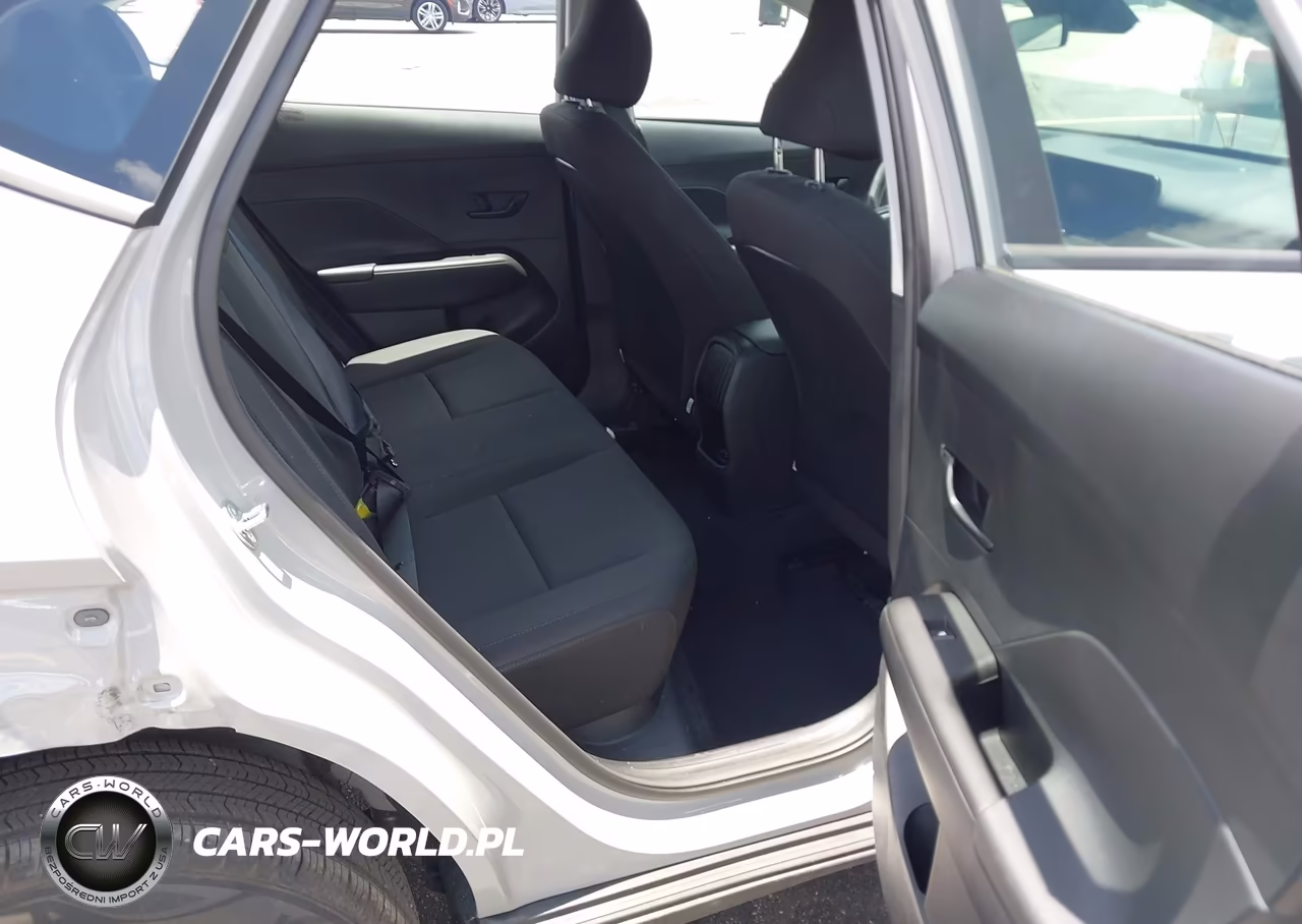 2025 Hyundai Kona Se VIN:KM8HA3AB2SU323832 - 8