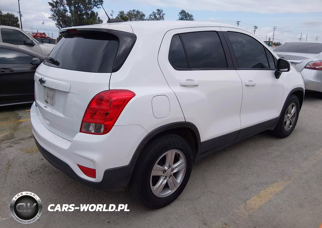 2019 Chevrolet Trax Ls VIN:3GNCJKSB9KL312268 - 4