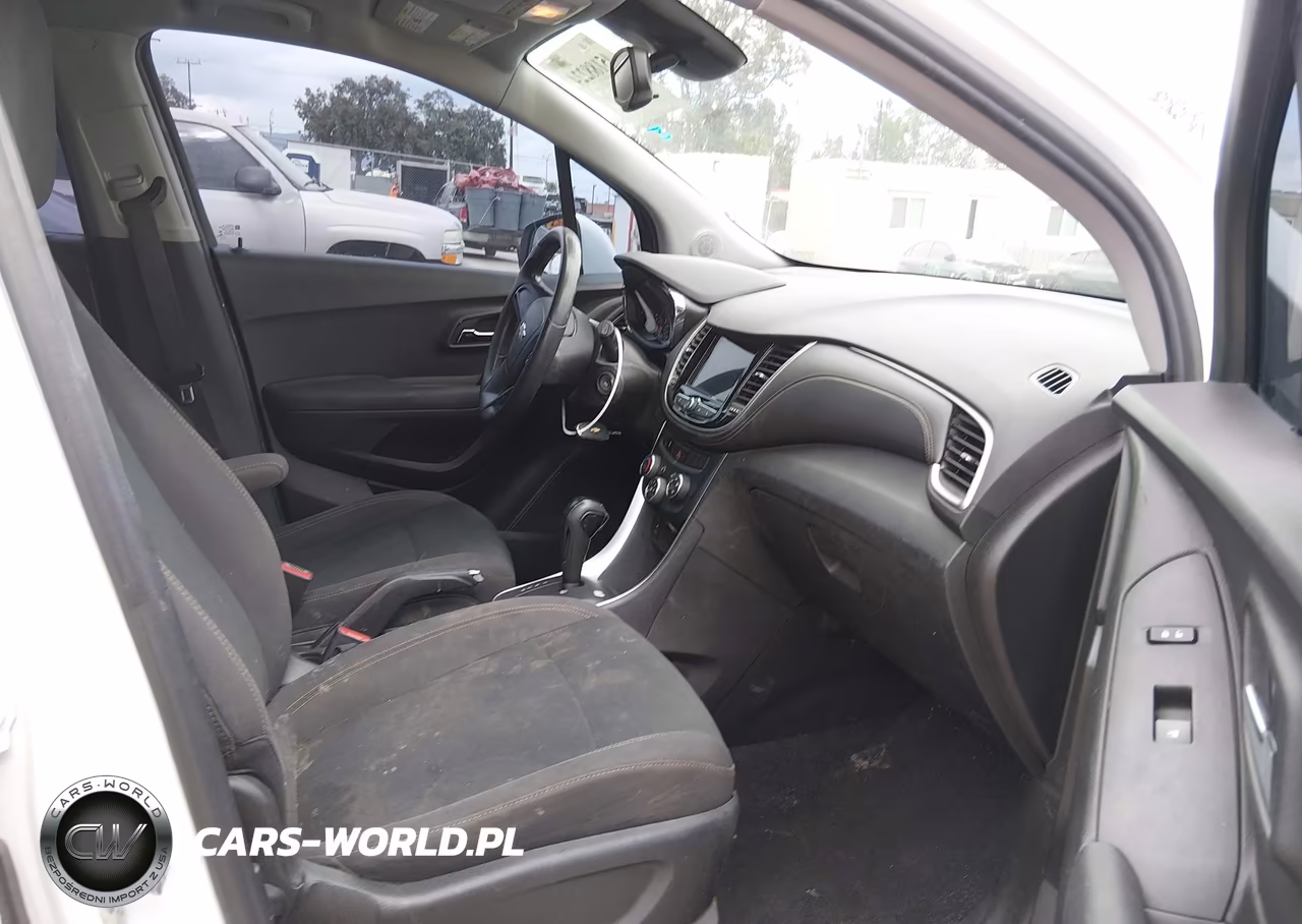 2019 Chevrolet Trax Ls VIN:3GNCJKSB9KL312268 - 5