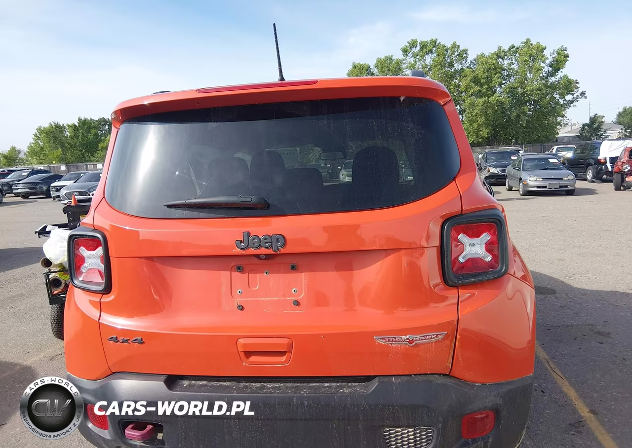 2020 Jeep Renegade Trailhawk 4X4 VIN:ZACNJBC18LPL32671 - 16