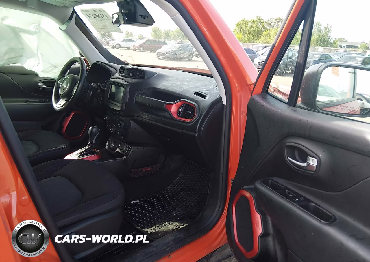 2020 Jeep Renegade Trailhawk 4X4 VIN:ZACNJBC18LPL32671 - 5