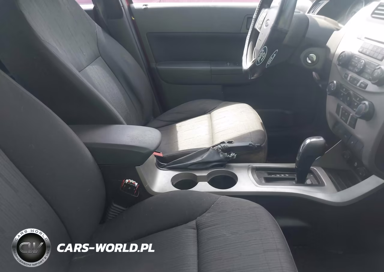 2010 Ford Focus Se VIN:1FAHP3FN0AW213389 - 5