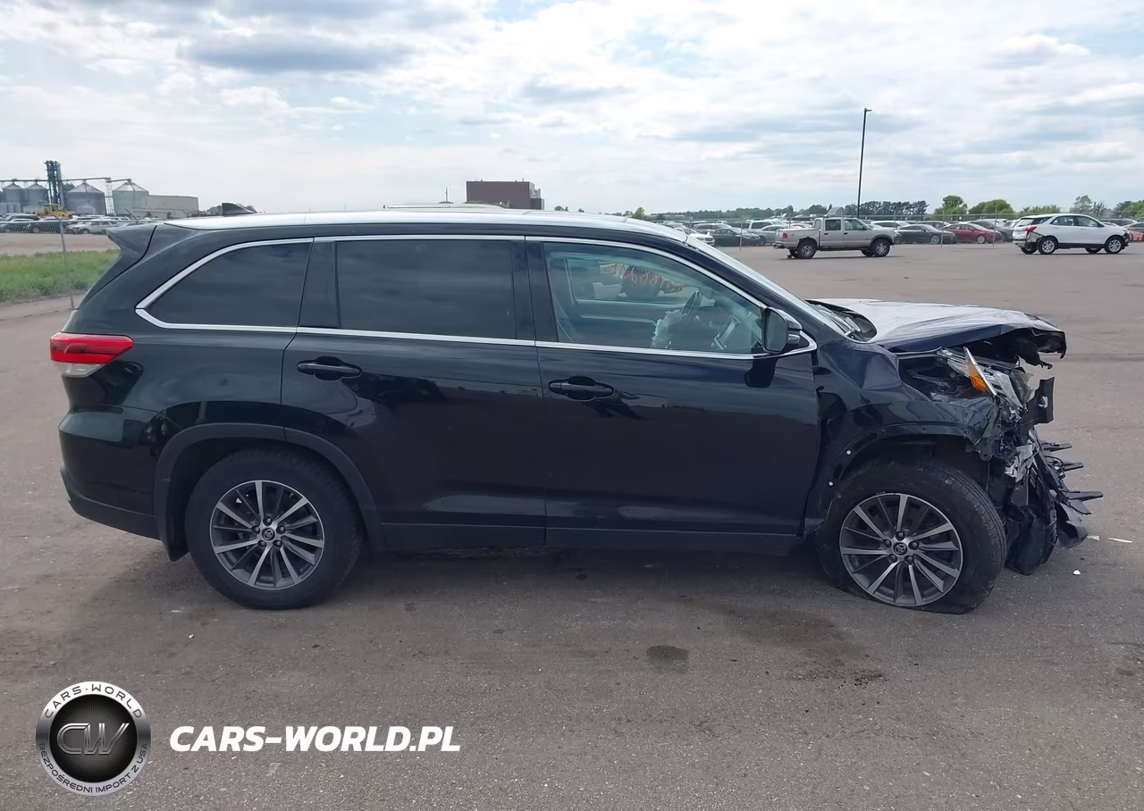 2019 Toyota Highlander Xle VIN:5TDJZRFH9KS604531 - 14