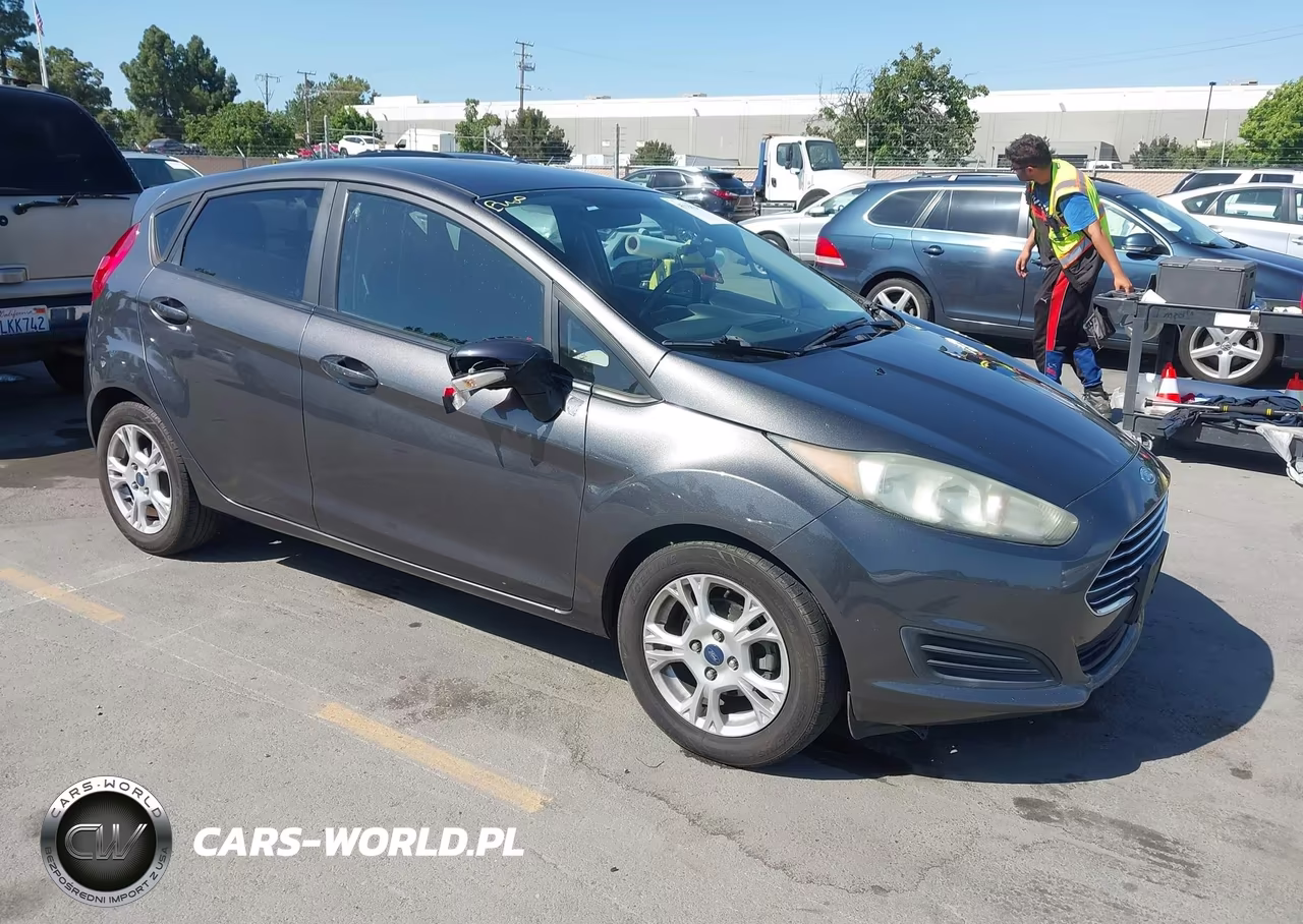 2015 Ford Fiesta Se – zdjęcie 1 z 11