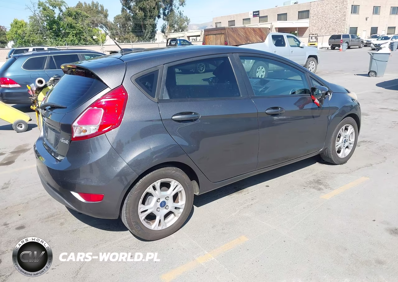 2015 Ford Fiesta Se VIN:3FADP4EJ4FM164739 - 4
