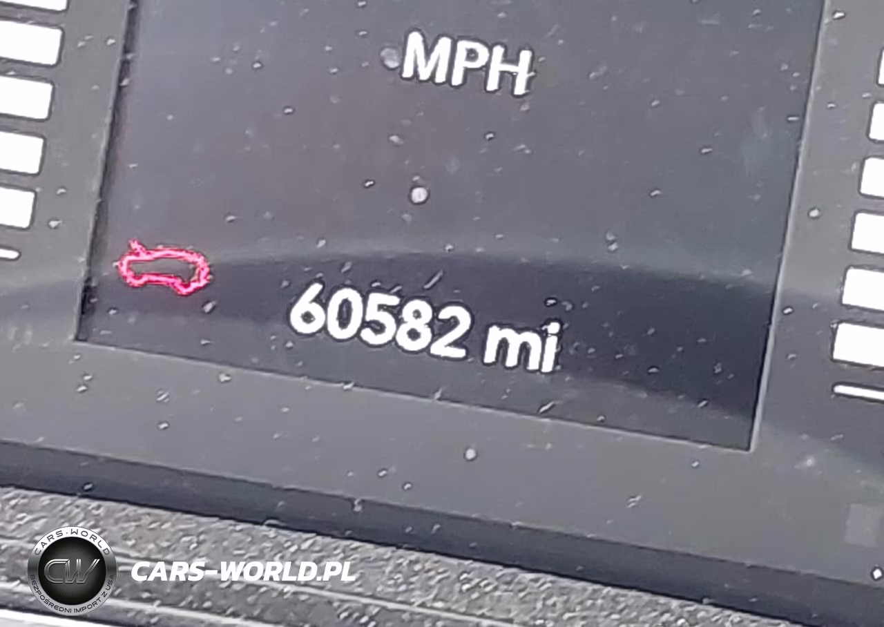 2019 Jeep Cherokee Latitude Plus 4X4 VIN:1C4PJMLB0KD108422 - 15