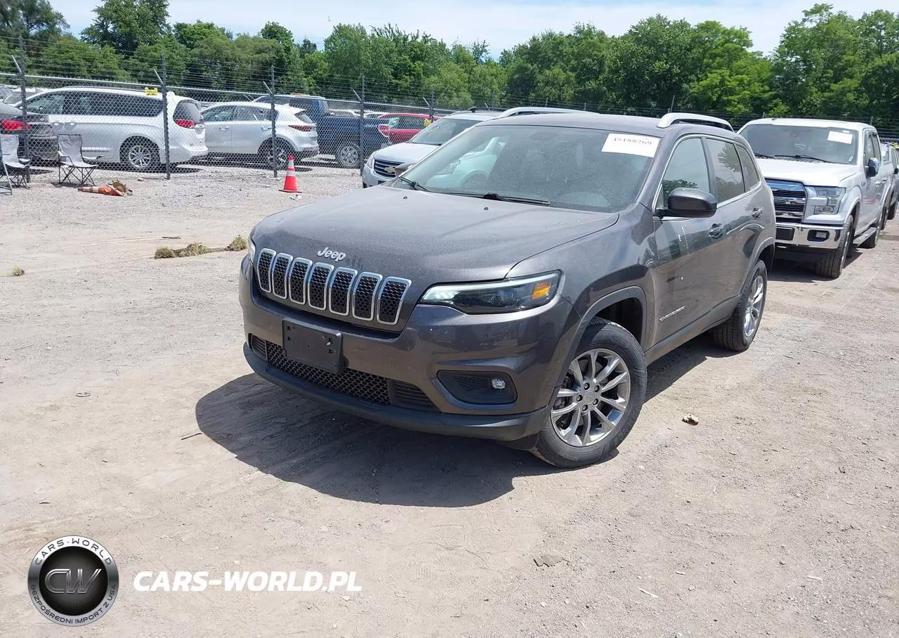 2019 Jeep Cherokee Latitude Plus 4X4 VIN:1C4PJMLB0KD108422 - 2
