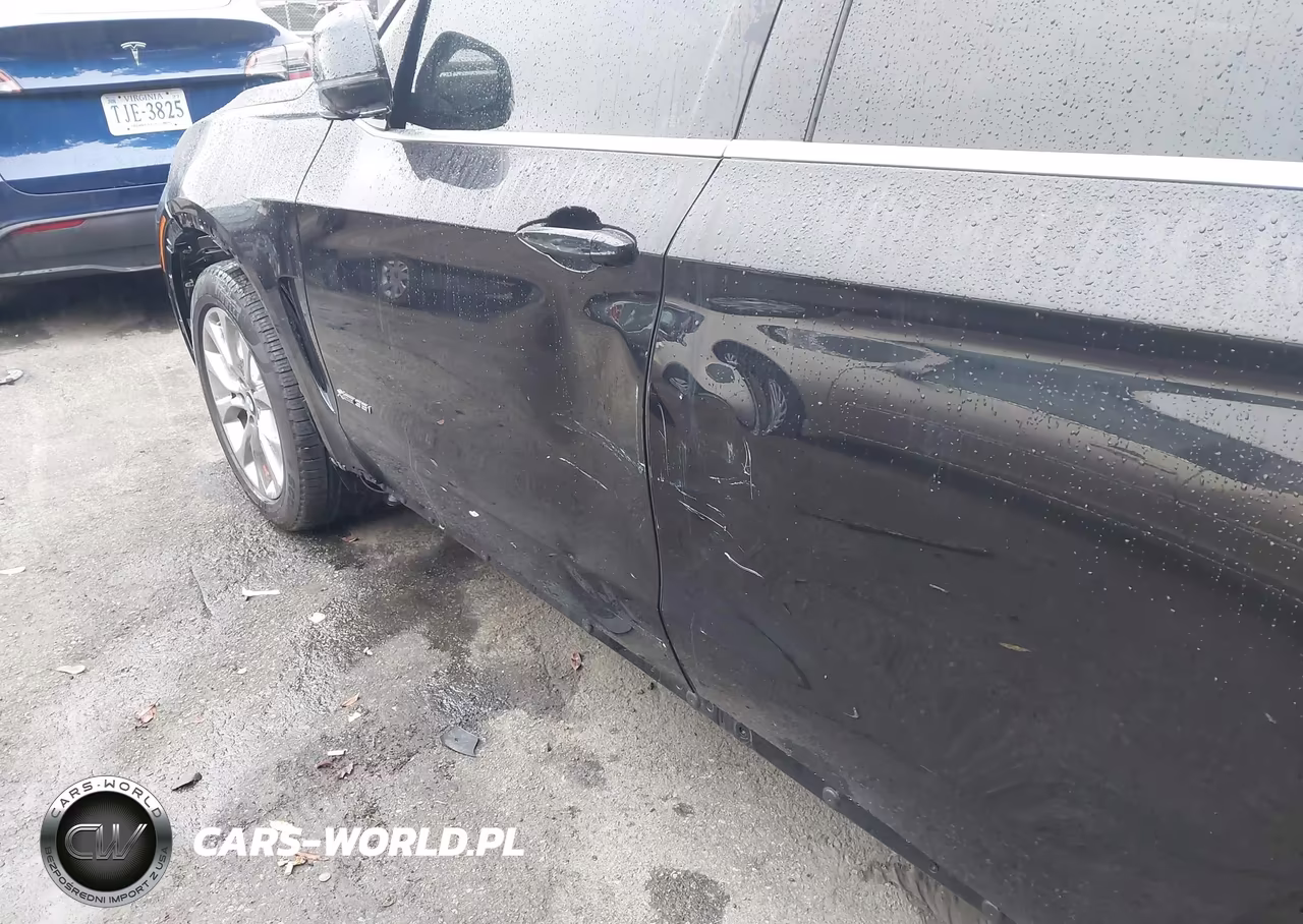 2018 BMW X5 xDrive35I VIN:5UXKR0C55JL071036 - 17