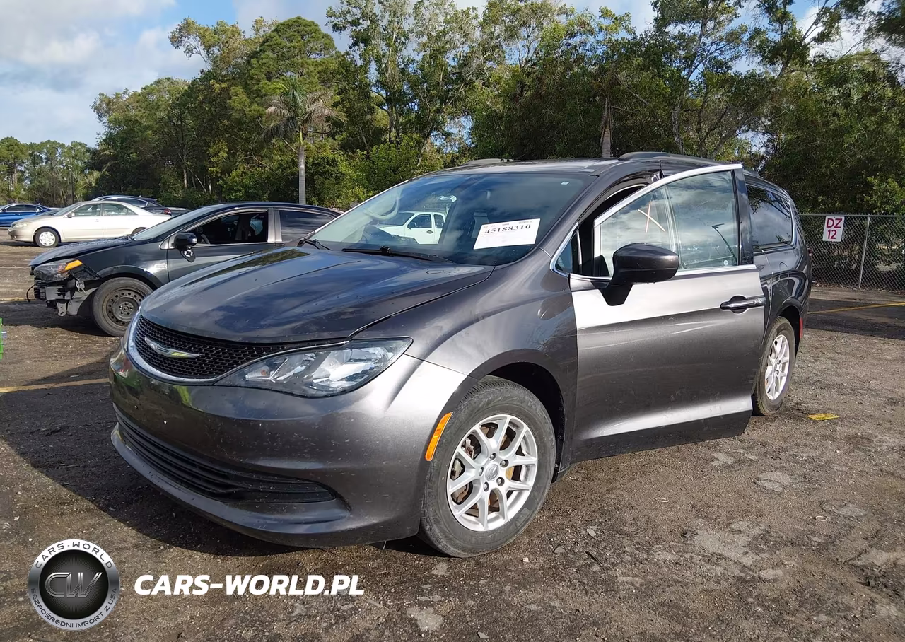 2020 Chrysler Voyager Lxi VIN:2C4RC1DG6LR182406 - 2
