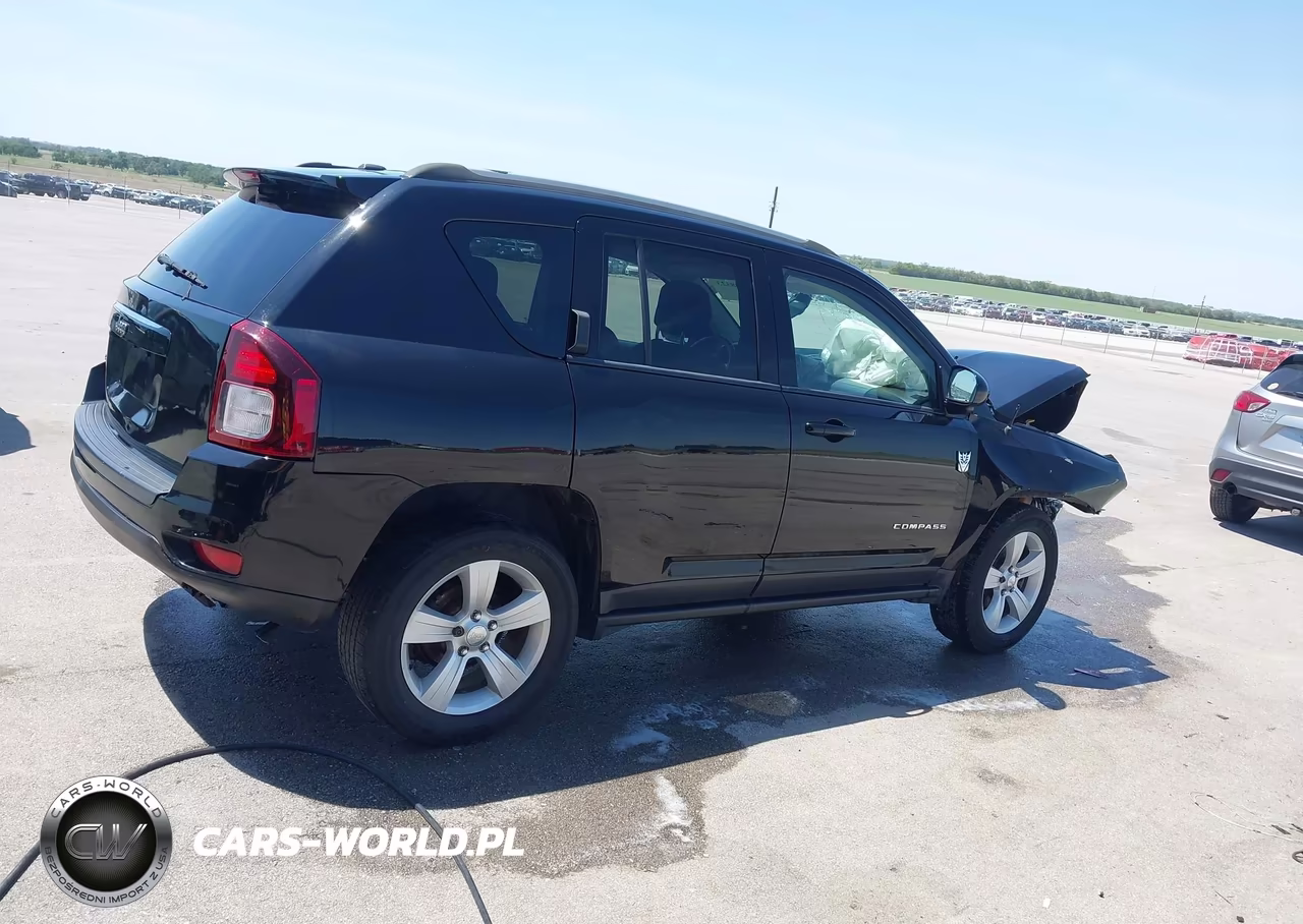 2016 Jeep Compass Latitude VIN:1C4NJDEB9GD733140 - 14