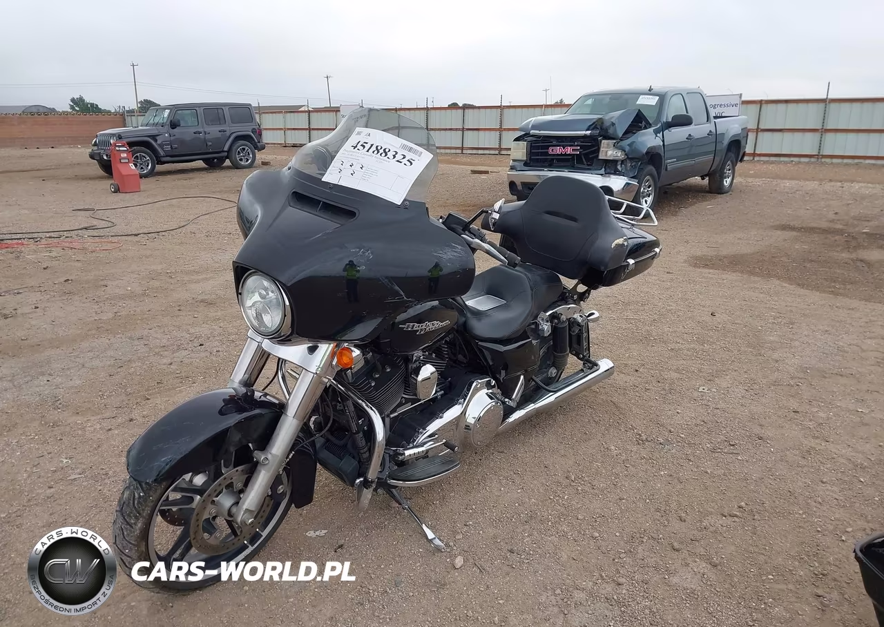 2014 Harley-Davidson Flhx Street Glide VIN:1HD1KBM18EB704986 - 2