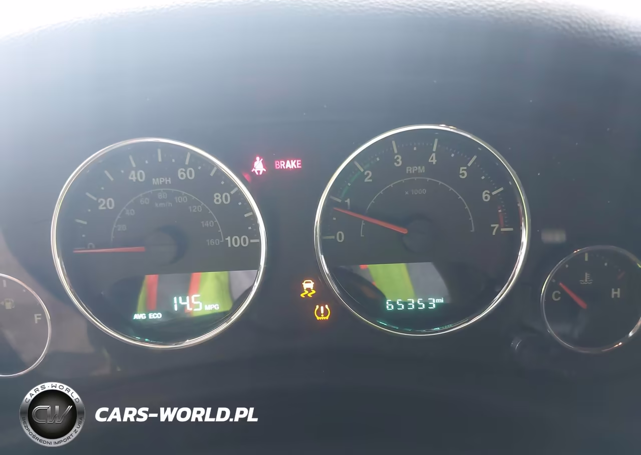 2016 Jeep Wrangler Rubicon VIN:1C4BJWCG9GL143698 - 7