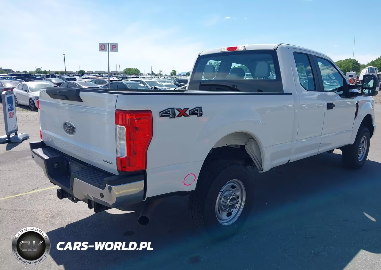 2018 Ford F-250 Xl VIN:1FT7X2B68JEC22183 - 4