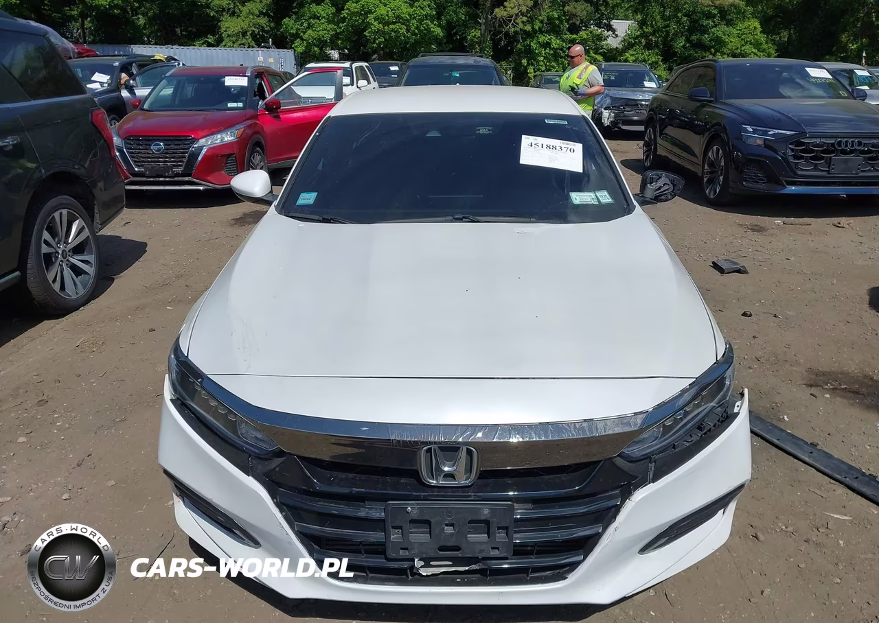 2018 Honda Accord Sport VIN:1HGCV1F35JA085453 - 12