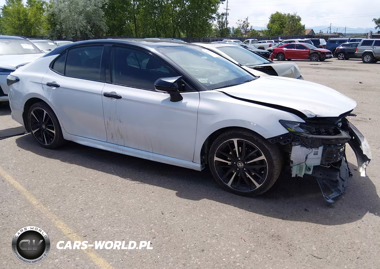 2020 Toyota Camry Xse V6 – zdjęcie 1 z 17