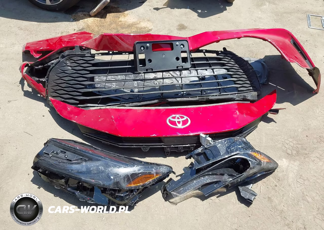 2026 Toyota Camry Le VIN:4T1DAACK6TU252510 - 12