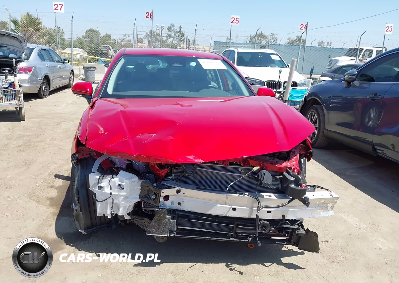 2026 Toyota Camry Le VIN:4T1DAACK6TU252510 - 13