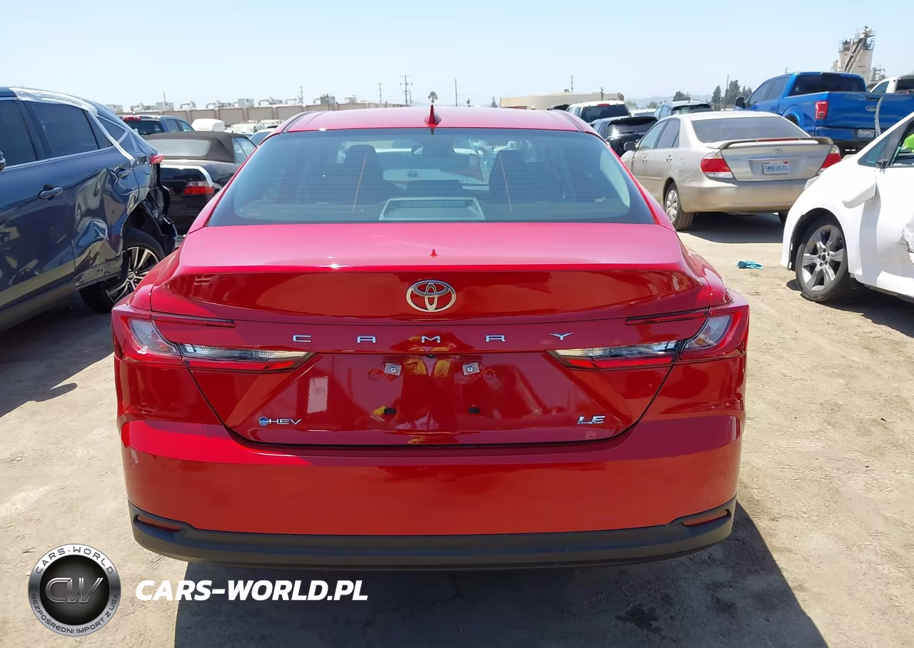 2026 Toyota Camry Le VIN:4T1DAACK6TU252510 - 17