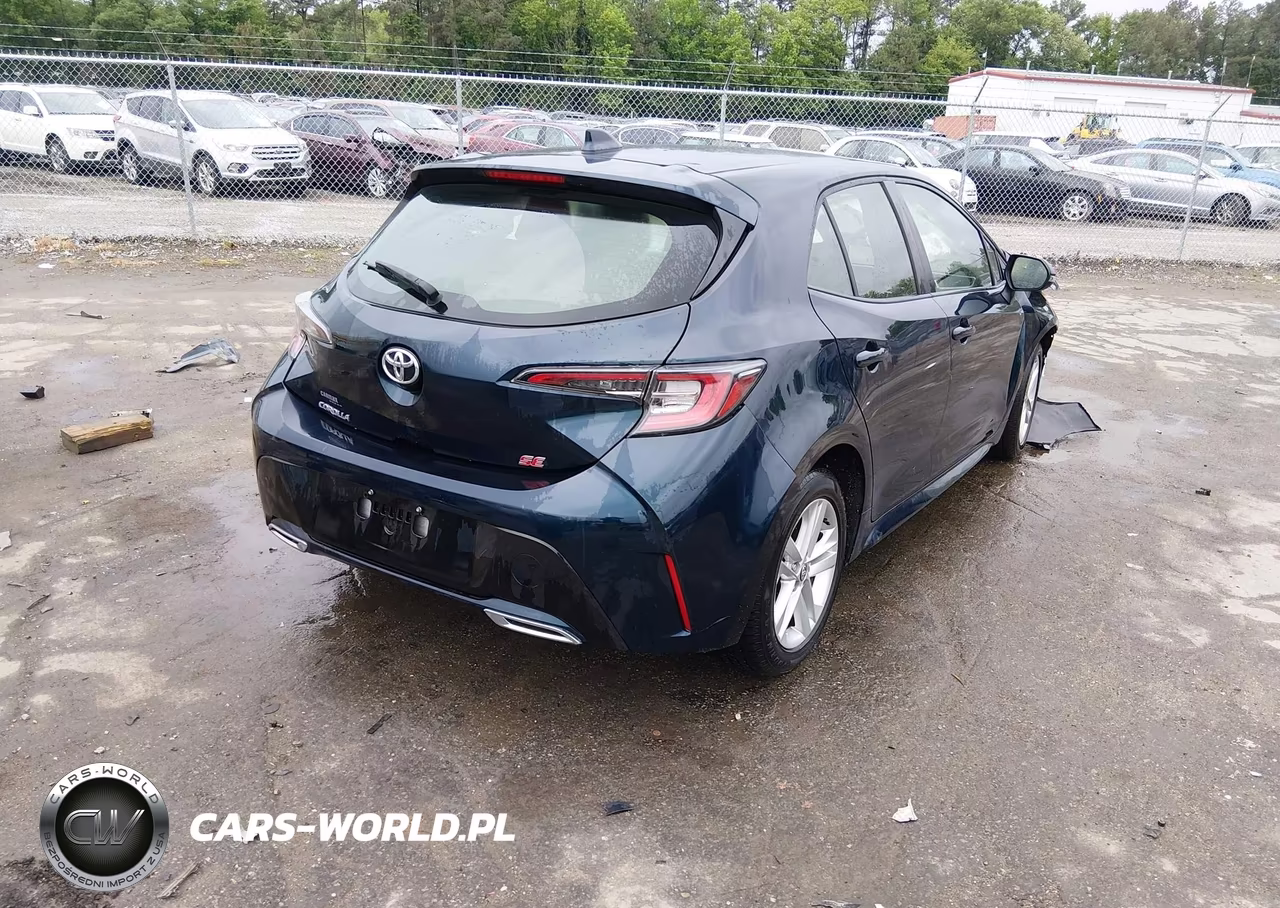 2020 Toyota Corolla Se VIN:JTND4RBE3L3082145 - 4