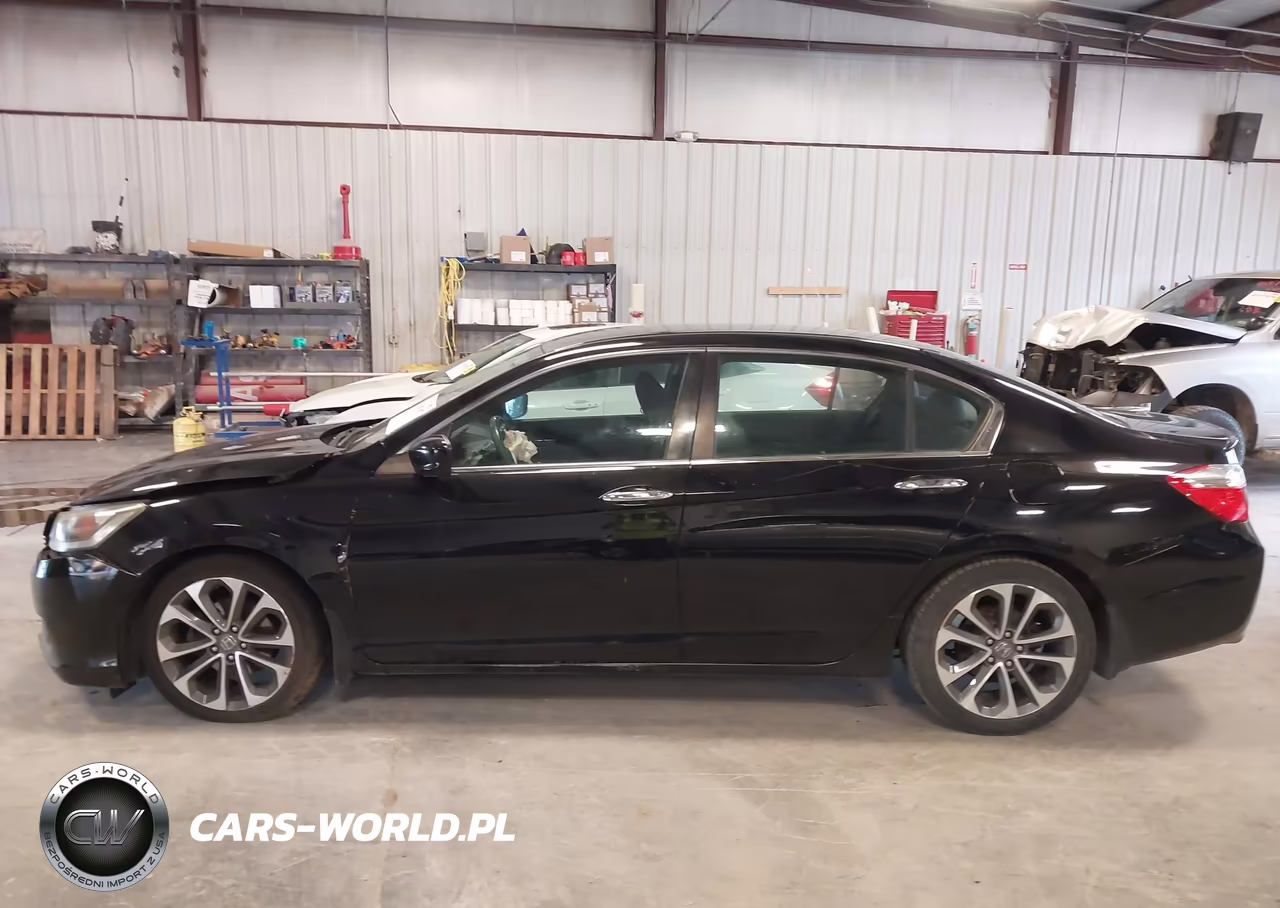 2015 Honda Accord Sport VIN:1HGCR2F58FA054247 - 14
