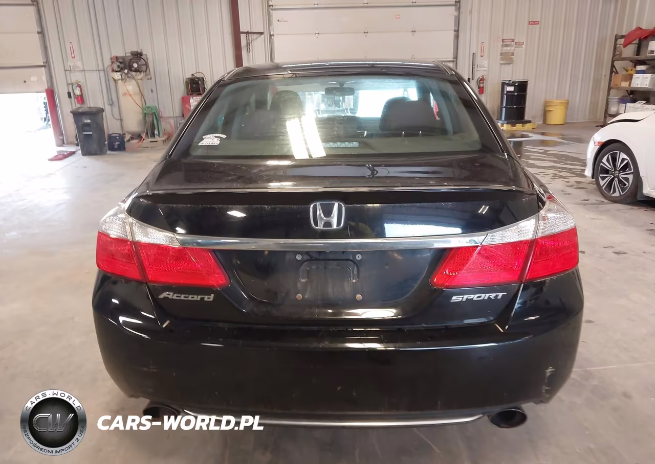 2015 Honda Accord Sport VIN:1HGCR2F58FA054247 - 16