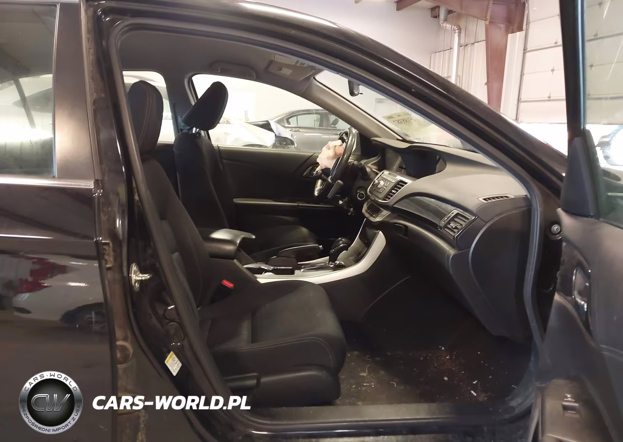 2015 Honda Accord Sport VIN:1HGCR2F58FA054247 - 5