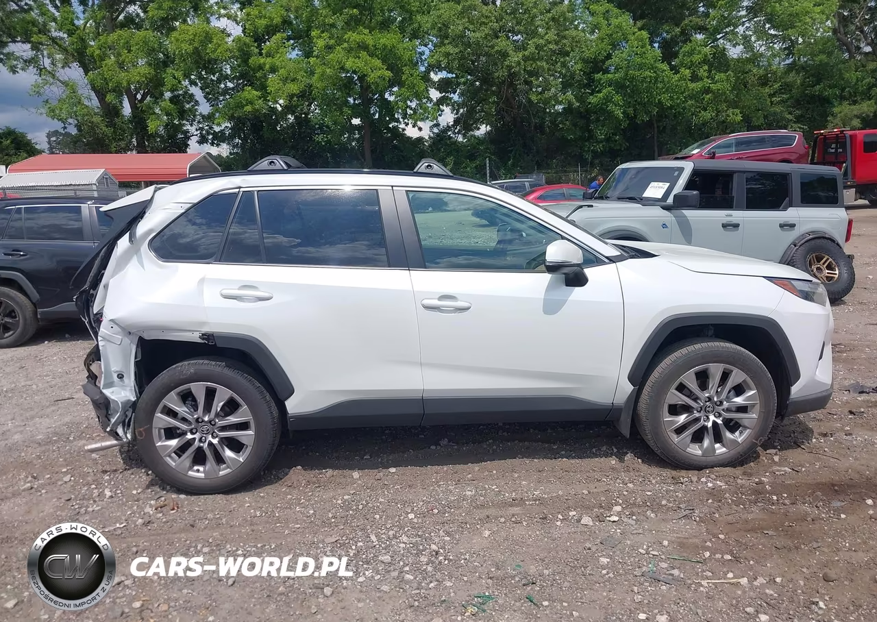 2025 Toyota Rav4 Xle Premium VIN:2T3C1RFV6SW407241 - 14