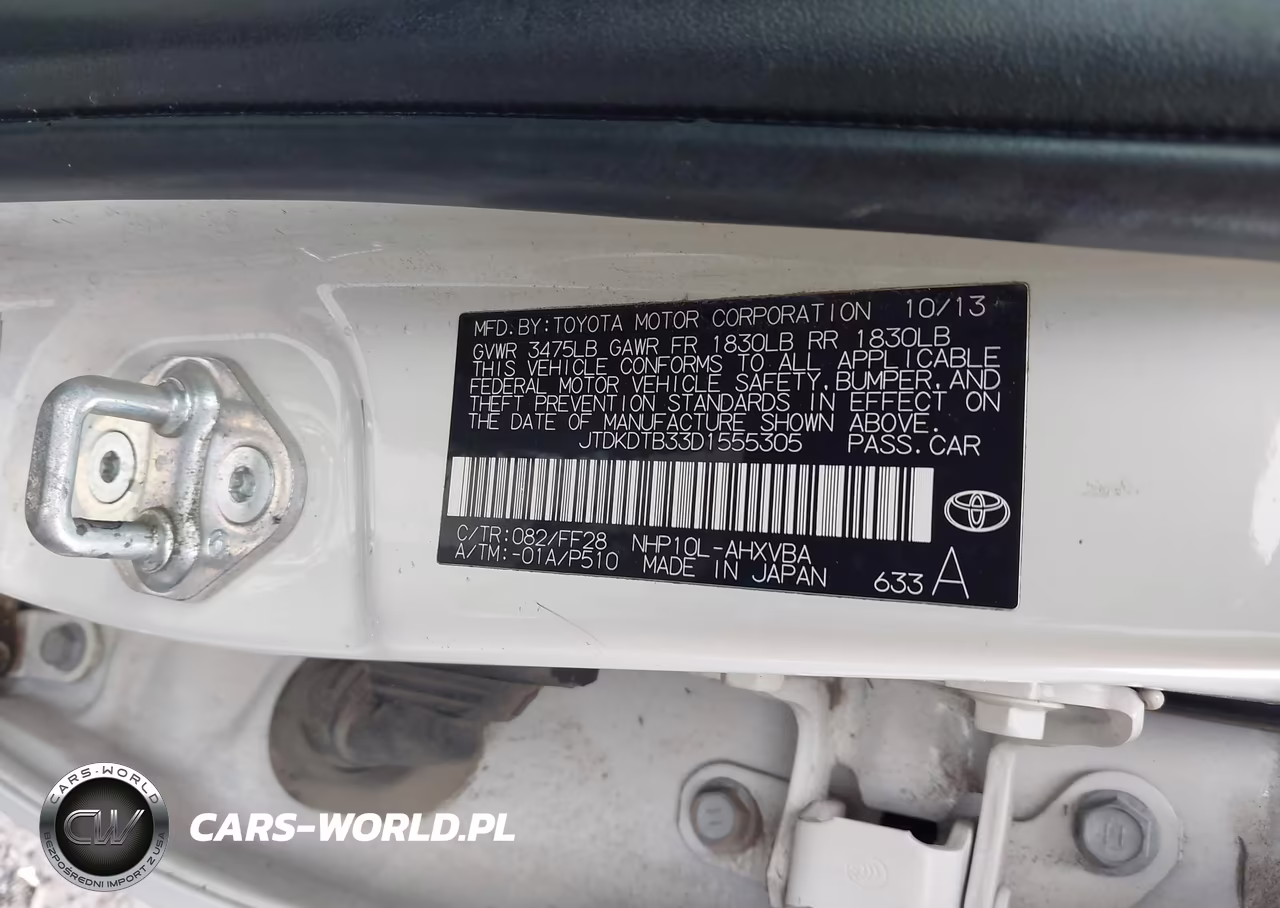 2013 Toyota Prius C Two VIN:JTDKDTB33D1555305 - 9