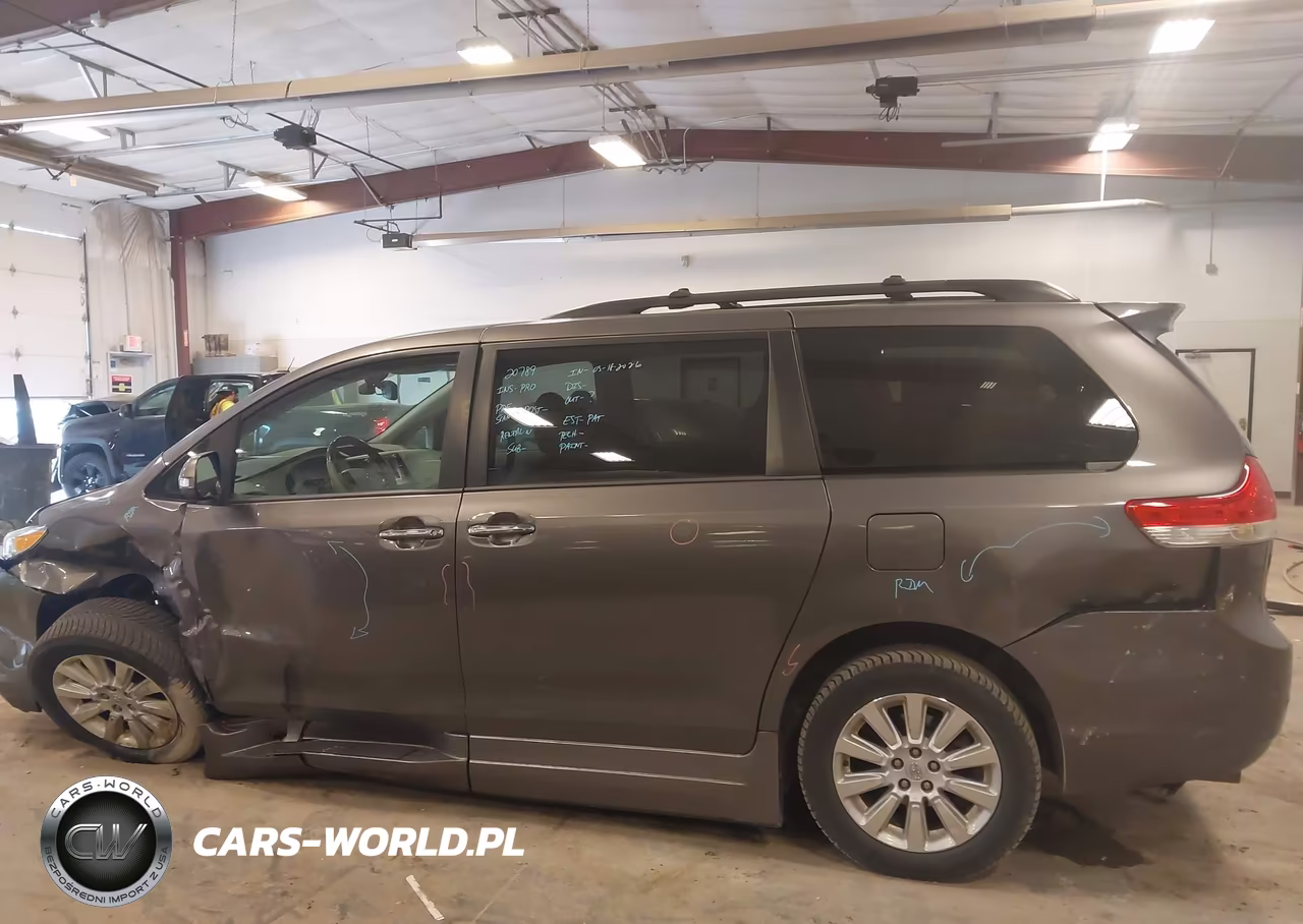 2014 Toyota Sienna Limited V6 7 Passenger VIN:5TDYK3DC9ES420962 - 14