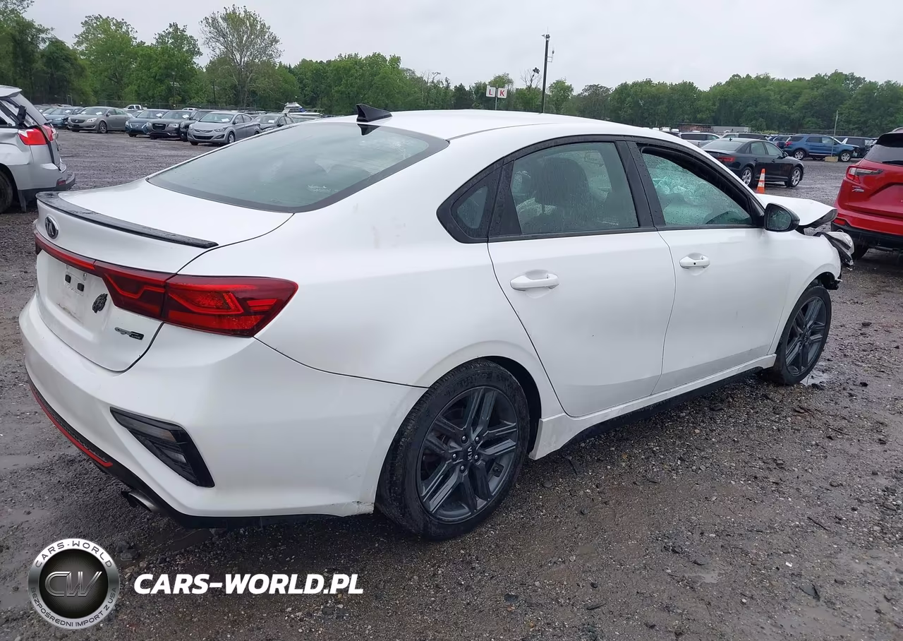 2021 Kia Forte Gt-Line VIN:3KPF34AD2ME280205 - 4