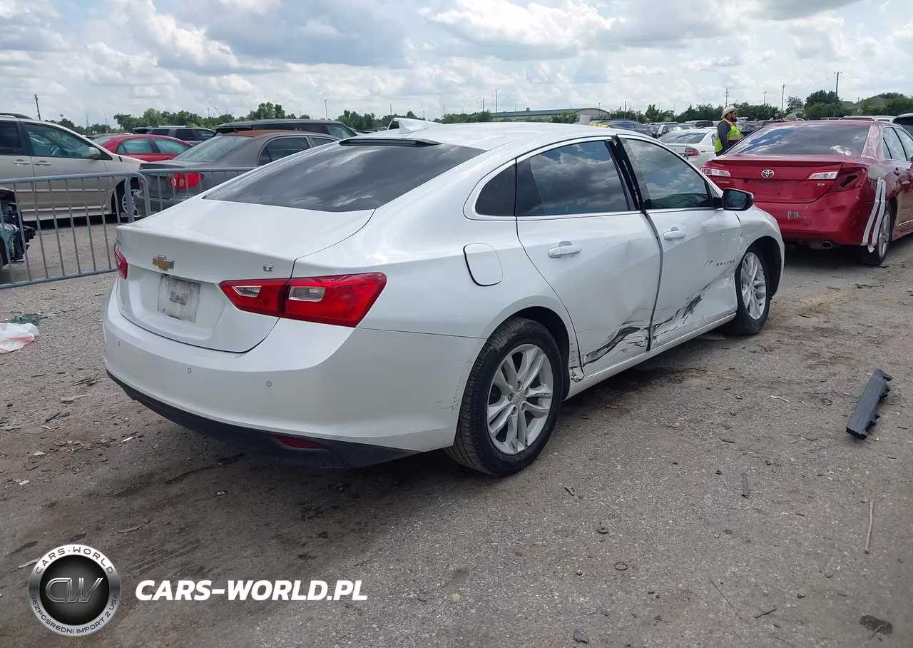2016 Chevrolet Malibu 1Lt VIN:1G1ZE5ST0GF272710 - 4
