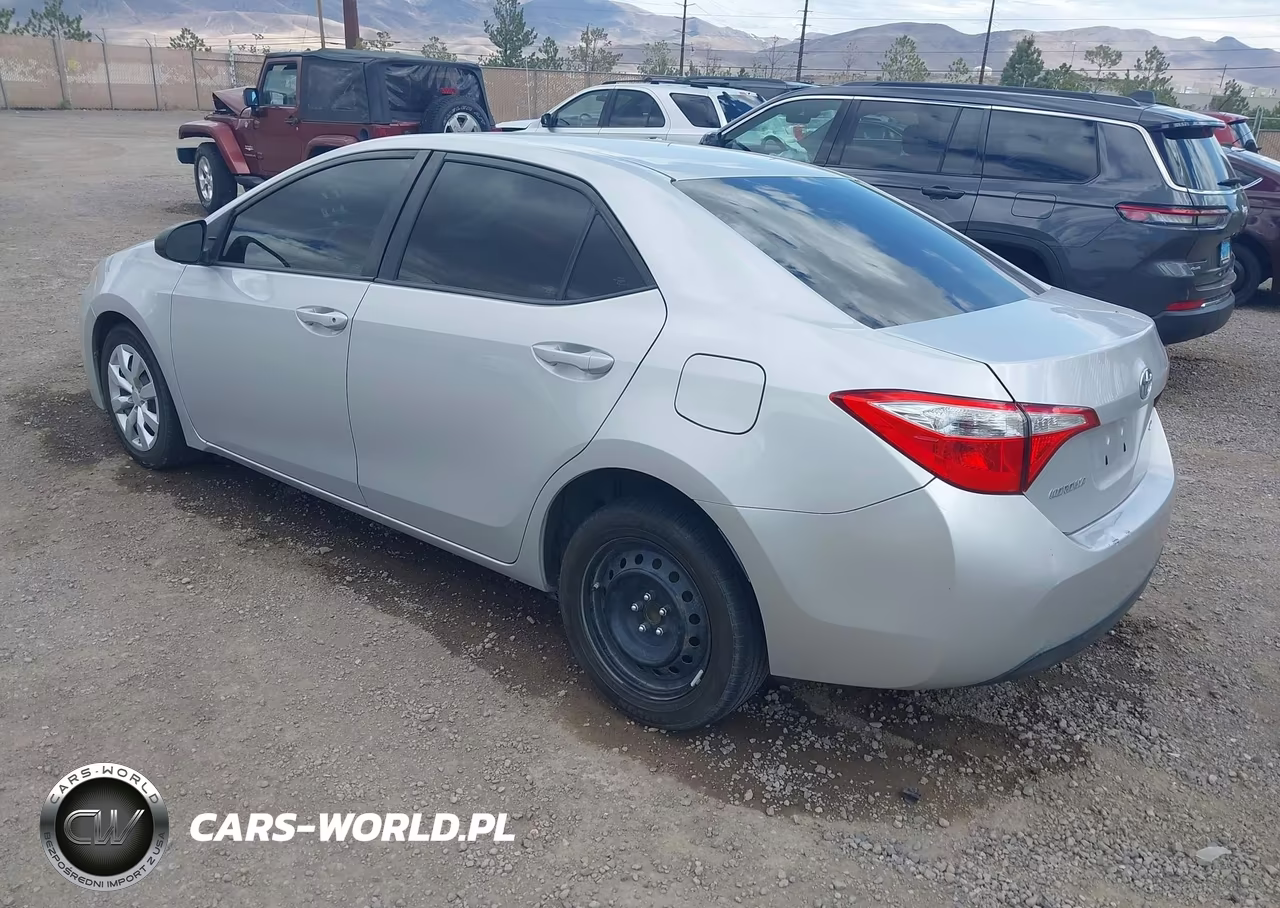 2016 Toyota Corolla Le VIN:2T1BURHE4GC597249 - 3