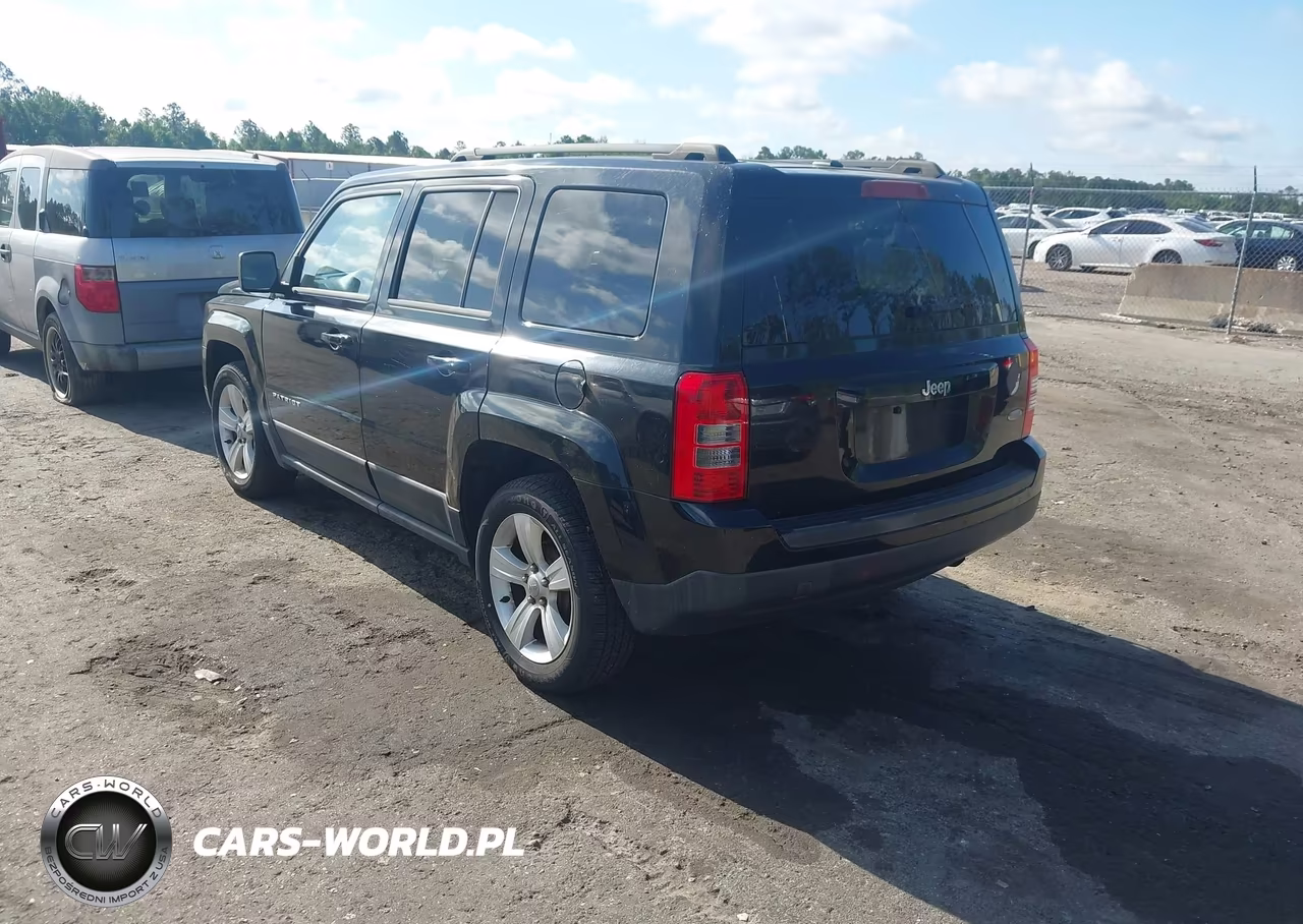 2013 Jeep Patriot Latitude VIN:1C4NJPFA4DD169531 - 3