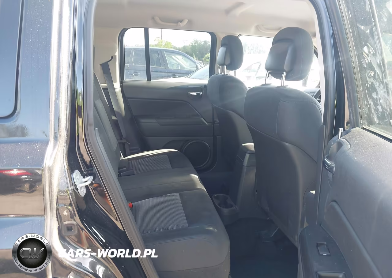 2013 Jeep Patriot Latitude VIN:1C4NJPFA4DD169531 - 8