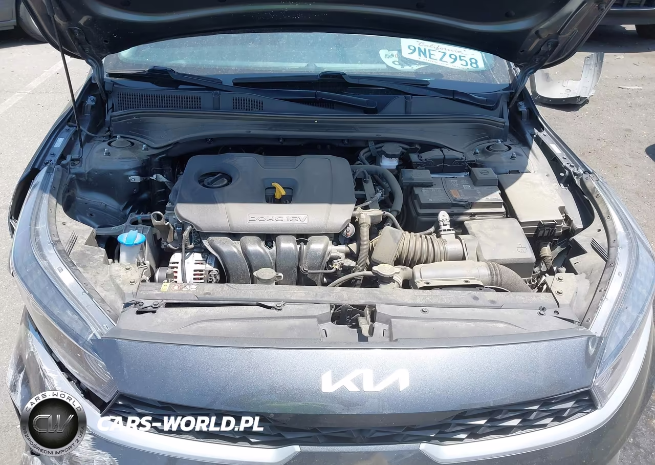 2024 Kia Forte Lxs VIN:3KPF24AD5RE801489 - 10