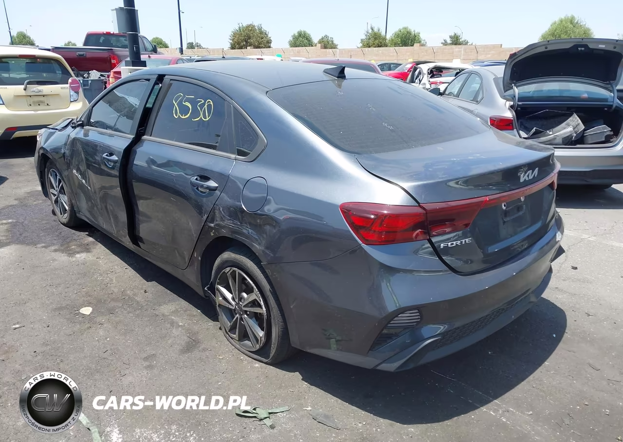 2024 Kia Forte Lxs VIN:3KPF24AD5RE801489 - 3