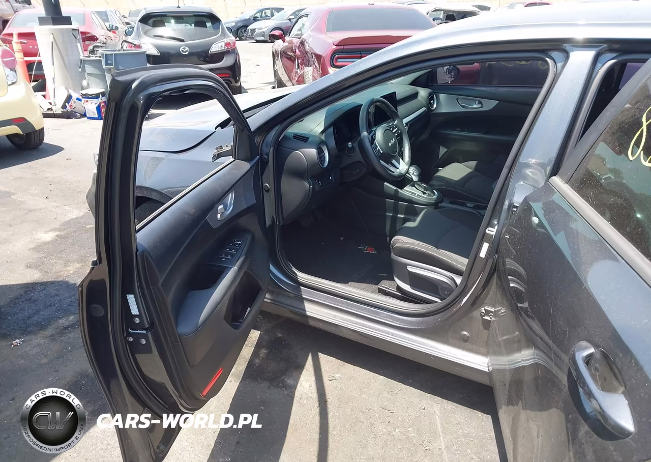 2024 Kia Forte Lxs VIN:3KPF24AD5RE801489 - 5