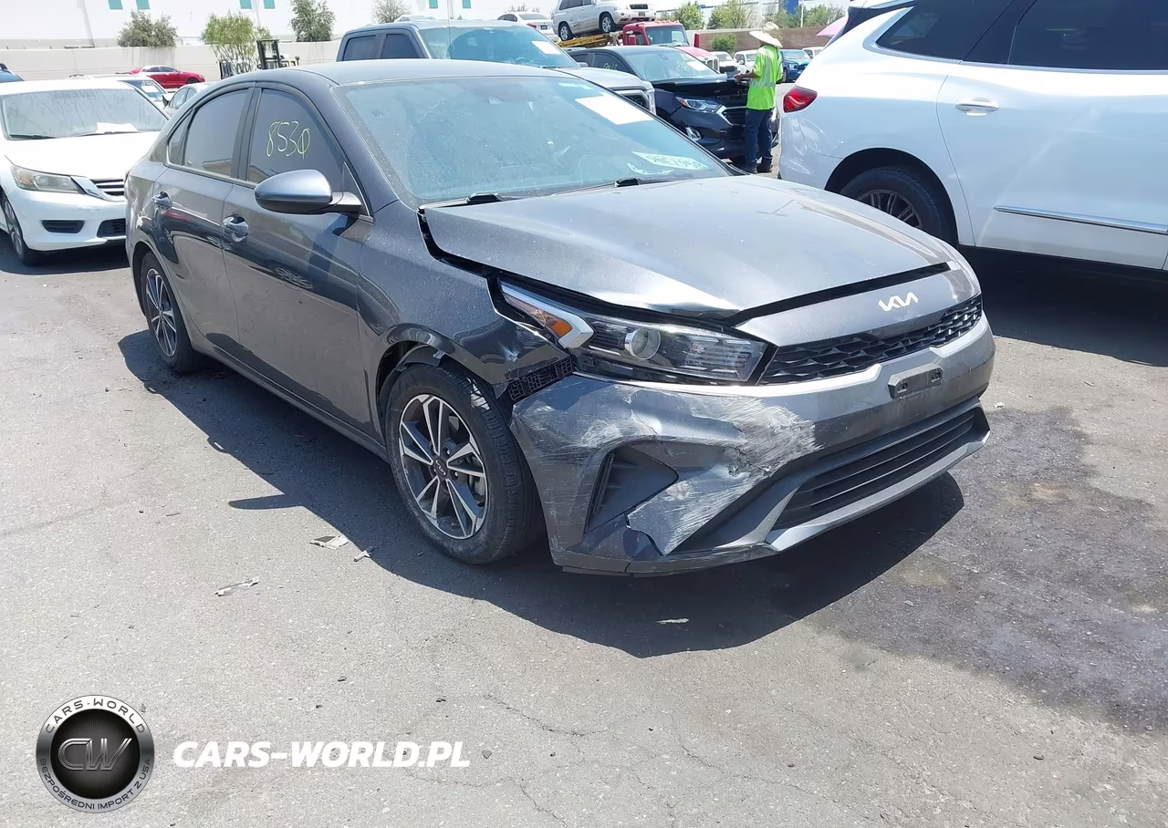 2024 Kia Forte Lxs VIN:3KPF24AD5RE801489 - 6