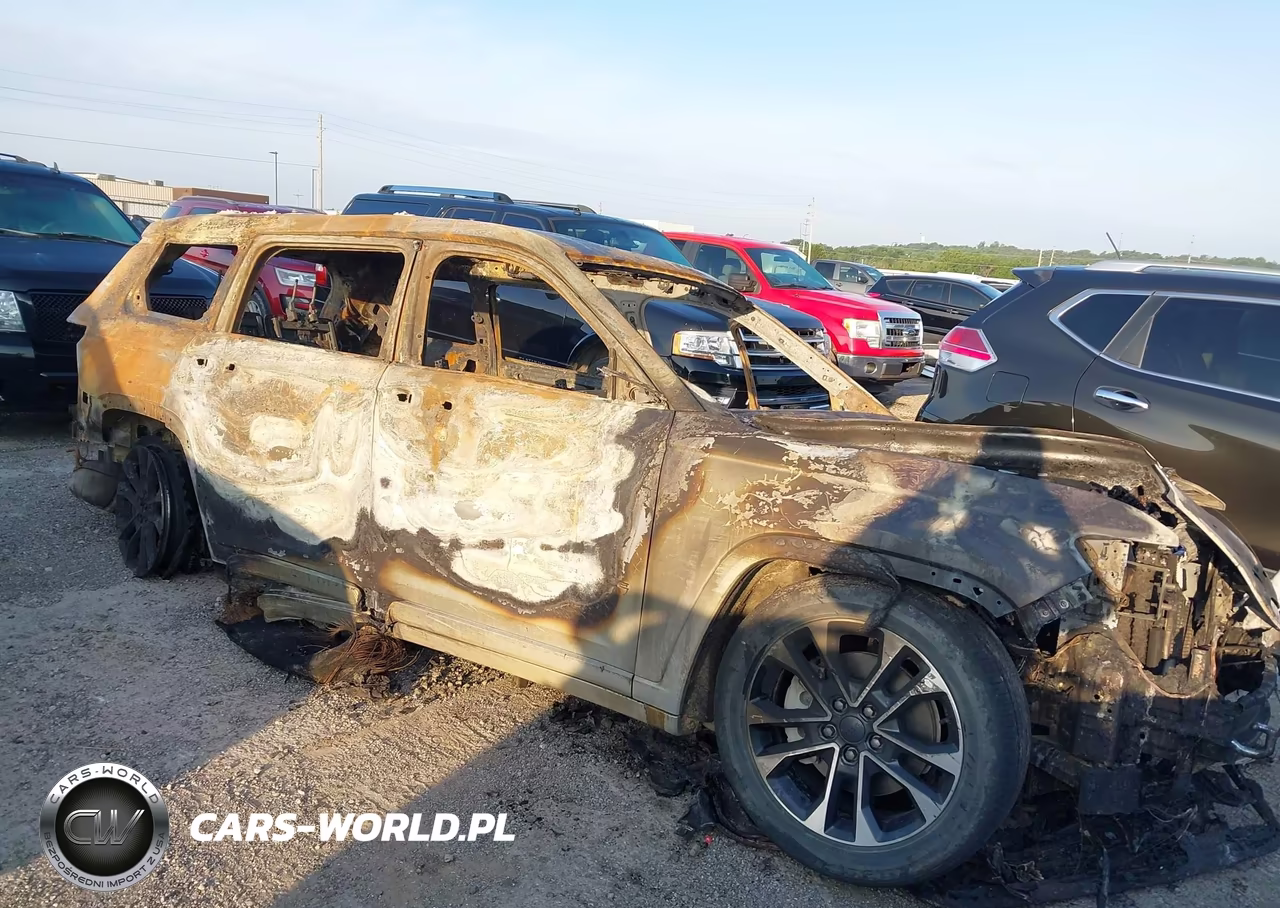 2021 Jeep Grand Cherokee L Overland 4X4 – zdjęcie 1 z 10