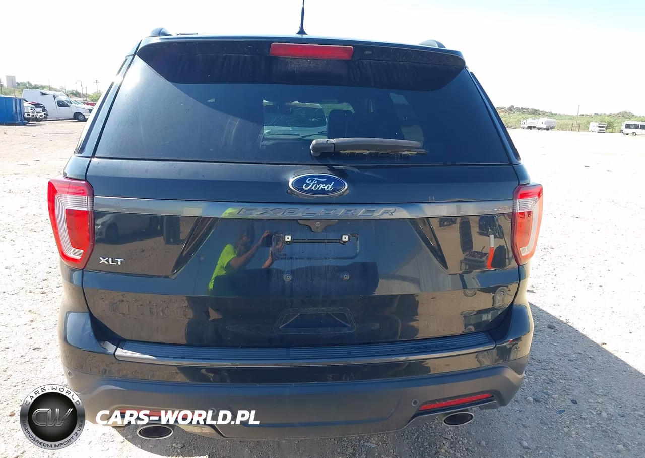 2018 Ford Explorer Xlt VIN:1FM5K7D82JGC68884 - 15