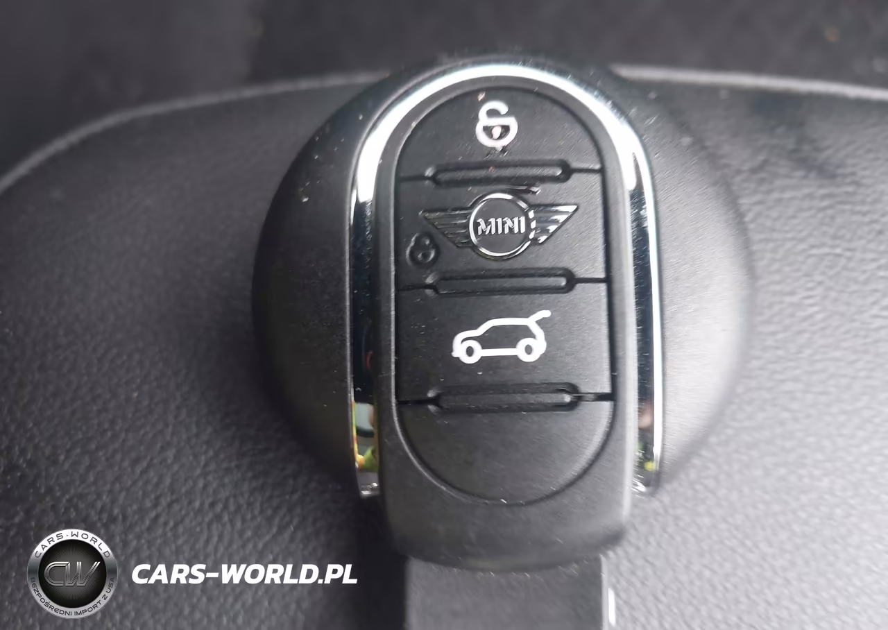 2024 Mini Clubman Cooper S VIN:WMWXJ1C02R2U65973 - 11