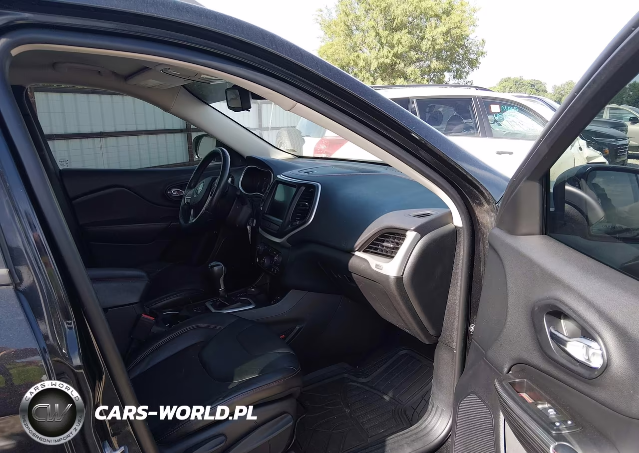 2014 Jeep Cherokee Trailhawk VIN:1C4PJMBS8EW308622 - 5
