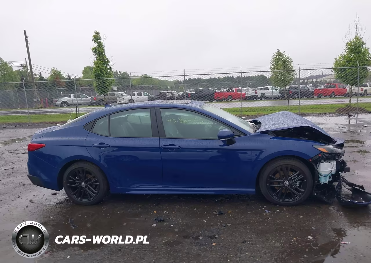 2026 Toyota Camry Se VIN:4T1DAACKXTU303880 - 13